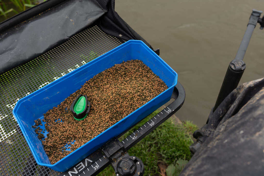 Кутия за стръв Preston Bait Tub 6pint /3.4litre/ - Image 5